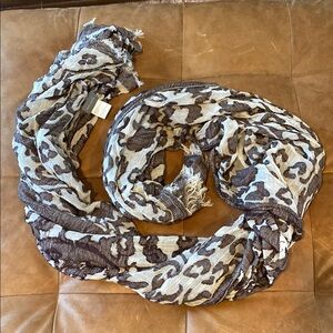 Silpada Print Scarf or Wrap